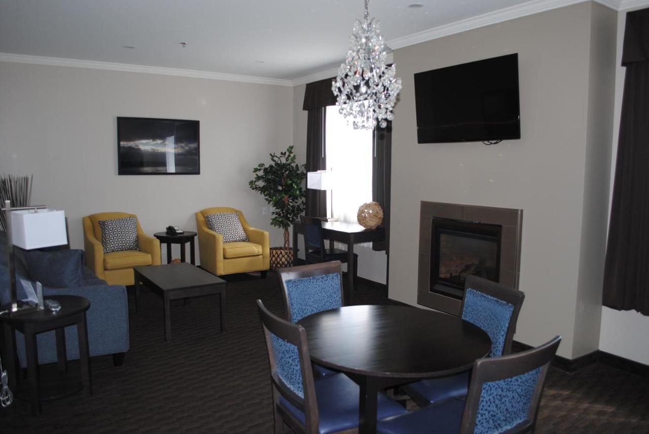 Days Inn & Suites By Wyndham Lindsay Eksteriør bilde