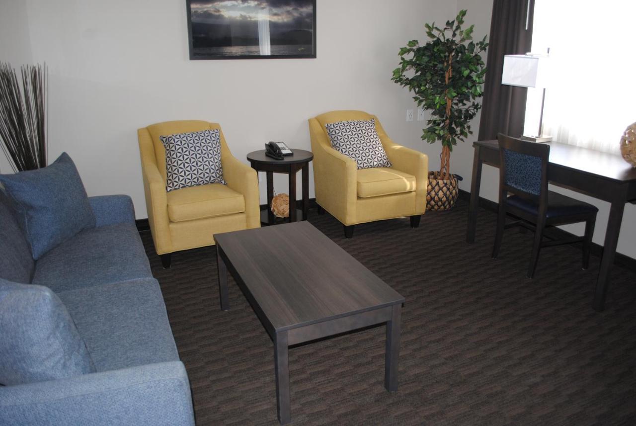 Days Inn & Suites By Wyndham Lindsay Eksteriør bilde