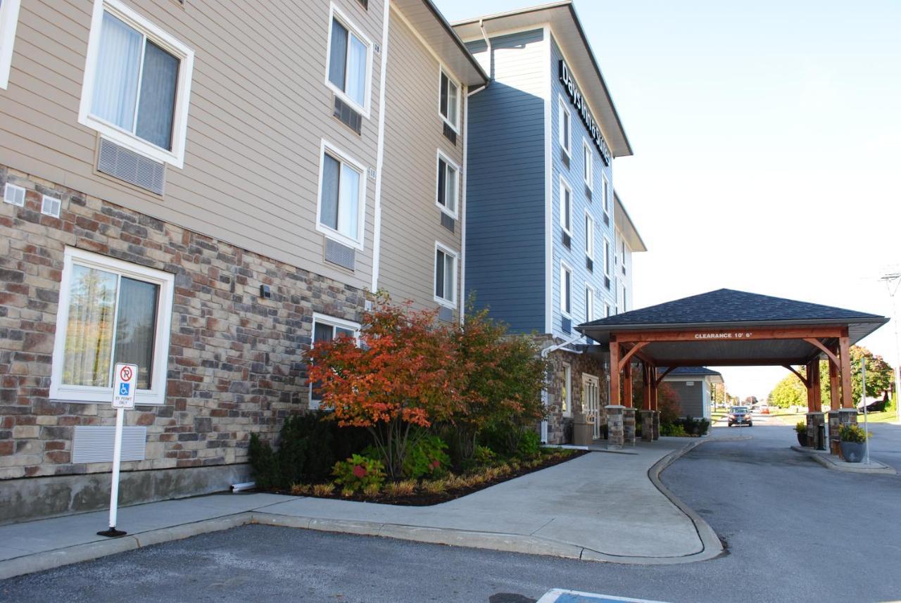 Days Inn & Suites By Wyndham Lindsay Eksteriør bilde