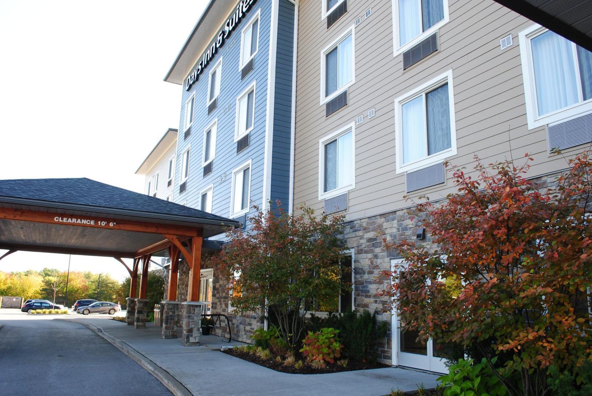 Days Inn & Suites By Wyndham Lindsay Eksteriør bilde