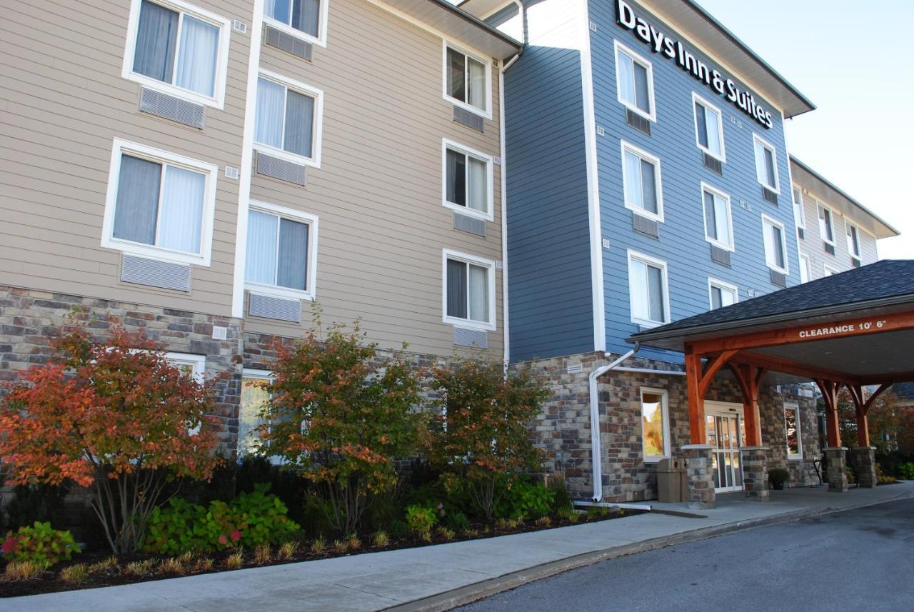Days Inn & Suites By Wyndham Lindsay Eksteriør bilde