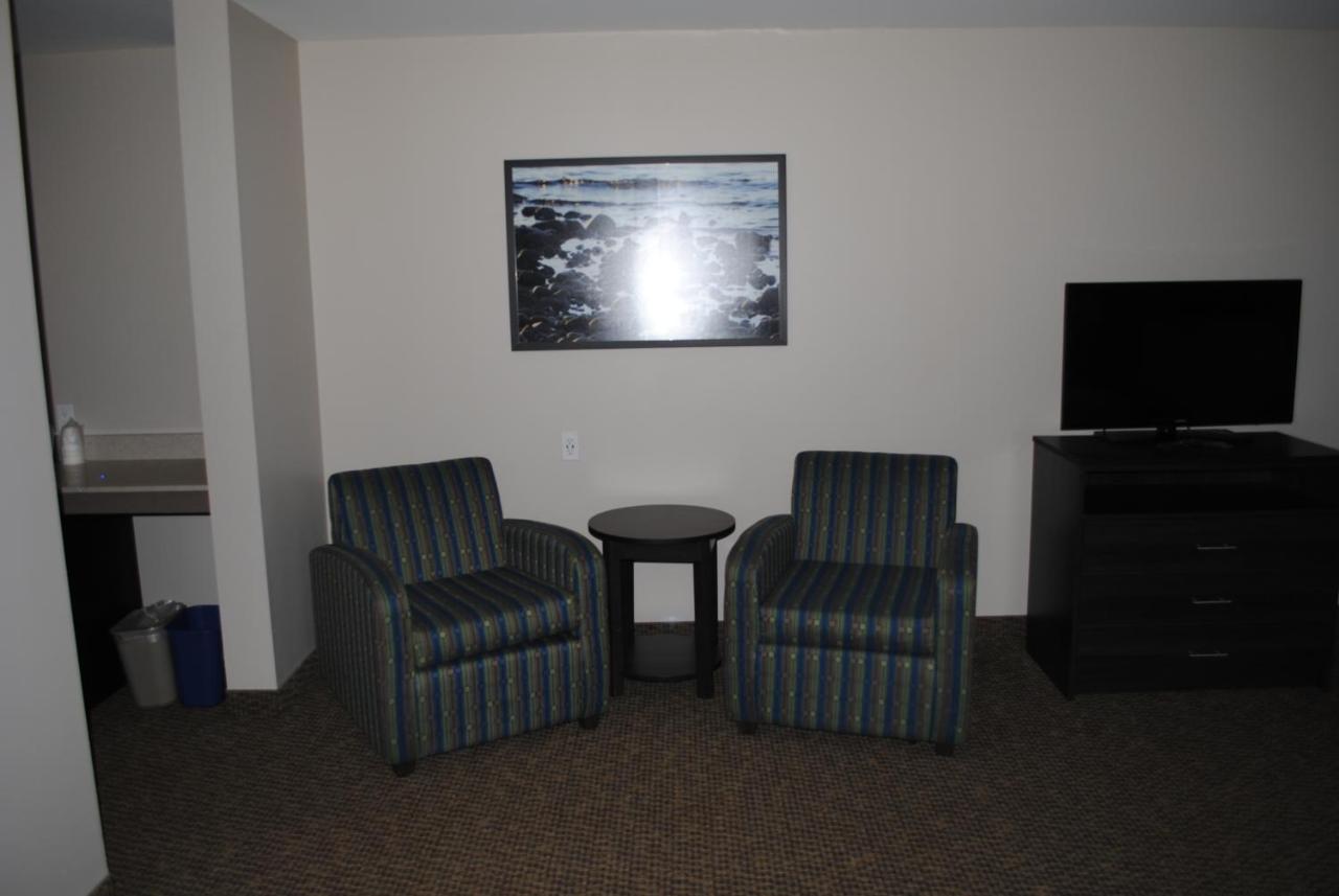 Days Inn & Suites By Wyndham Lindsay Eksteriør bilde