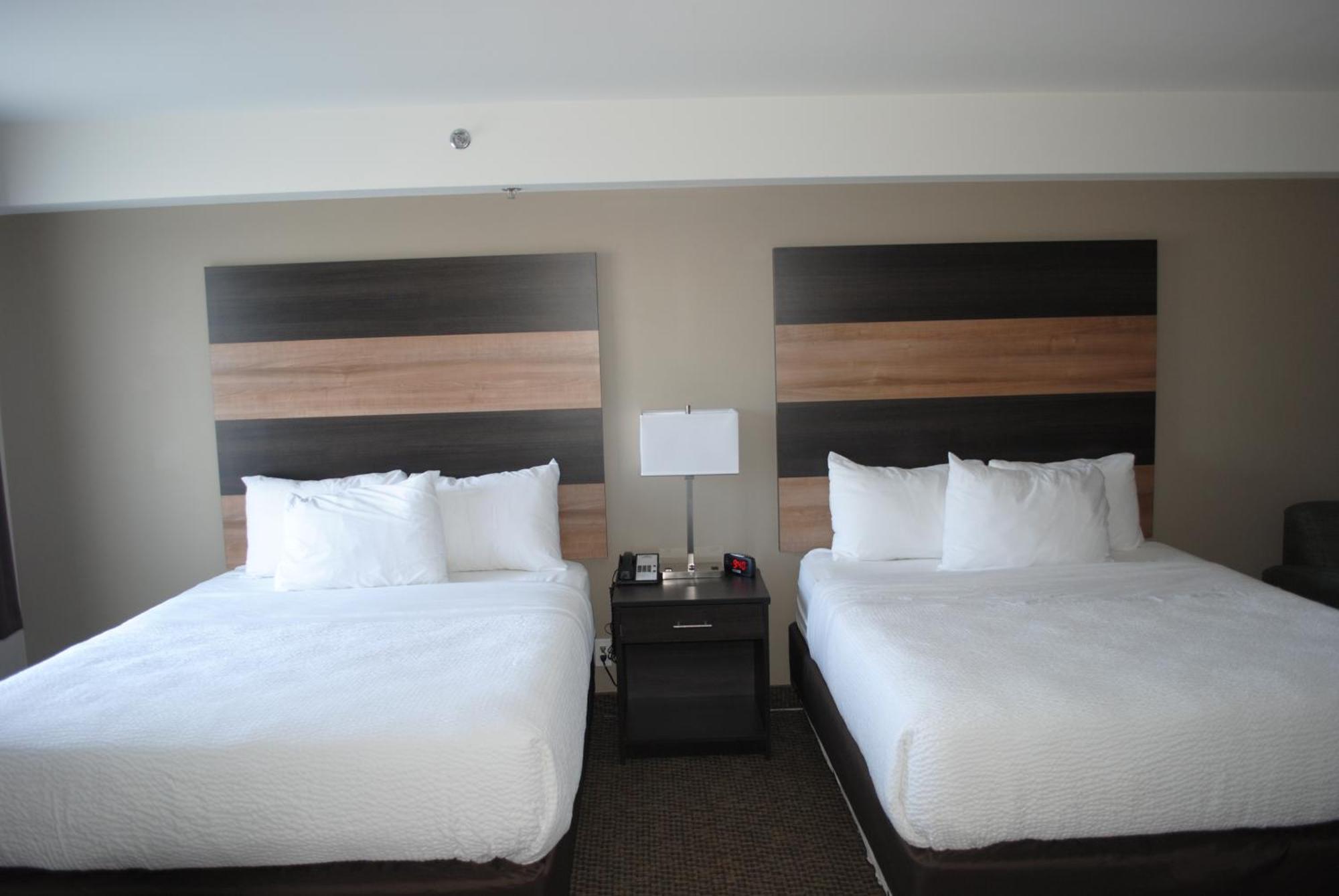 Days Inn & Suites By Wyndham Lindsay Eksteriør bilde
