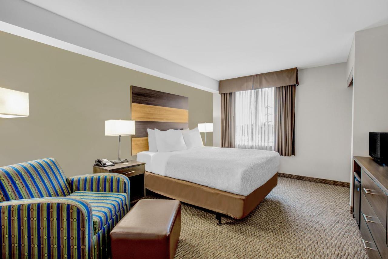 Days Inn & Suites By Wyndham Lindsay Eksteriør bilde