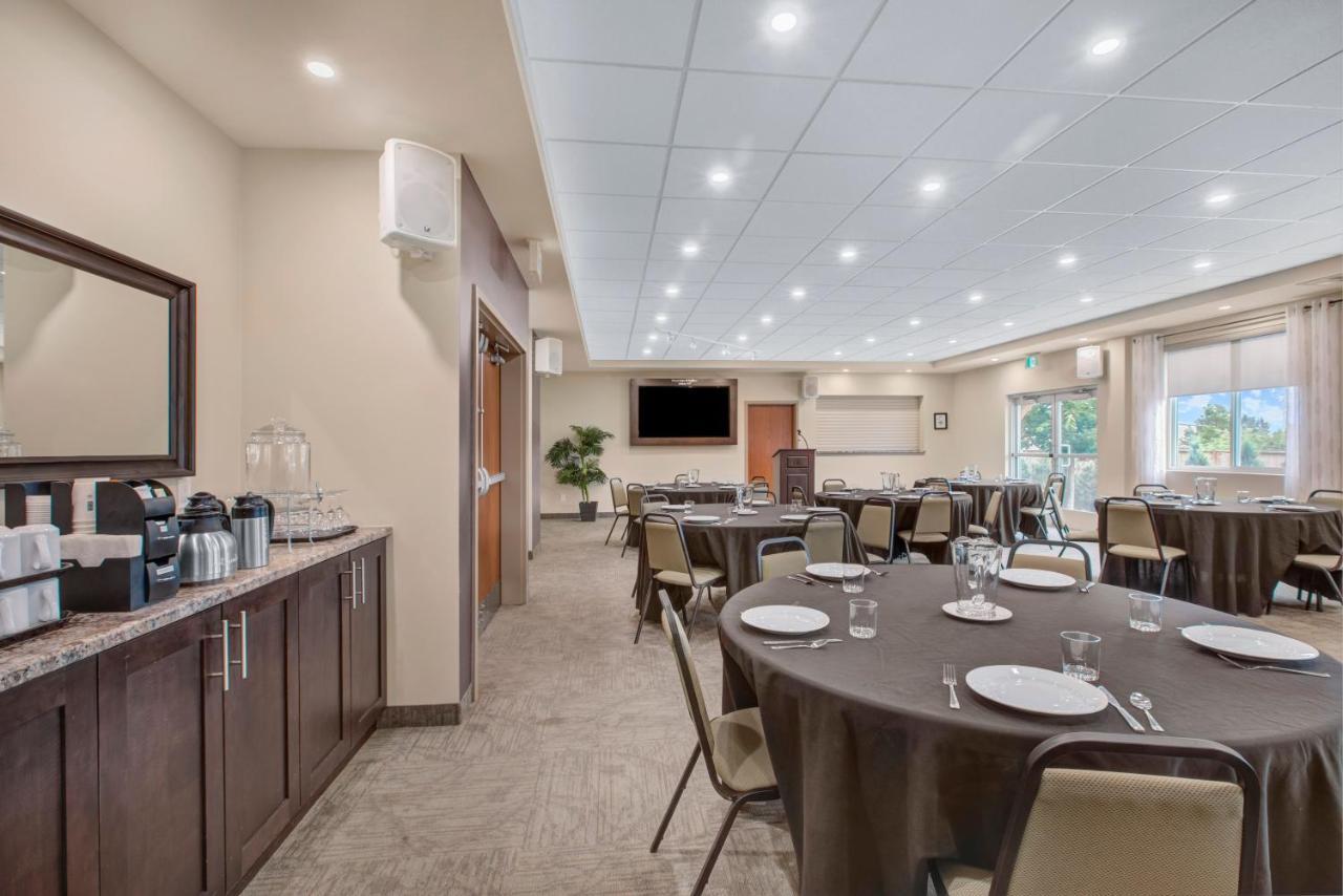 Days Inn & Suites By Wyndham Lindsay Eksteriør bilde